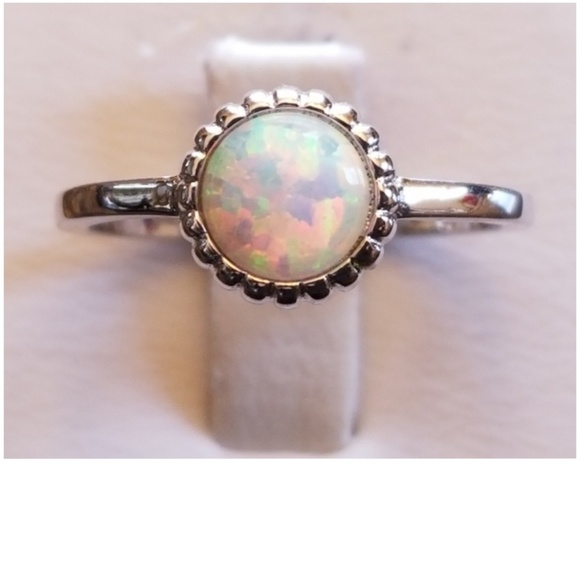 Jewelry - 1ct White Fire Opal Ring Size 6.25